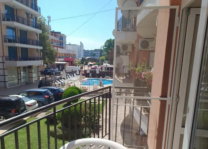 Aquamarin B - Sloneczny Brzeg-nesebyr Апартаменты *